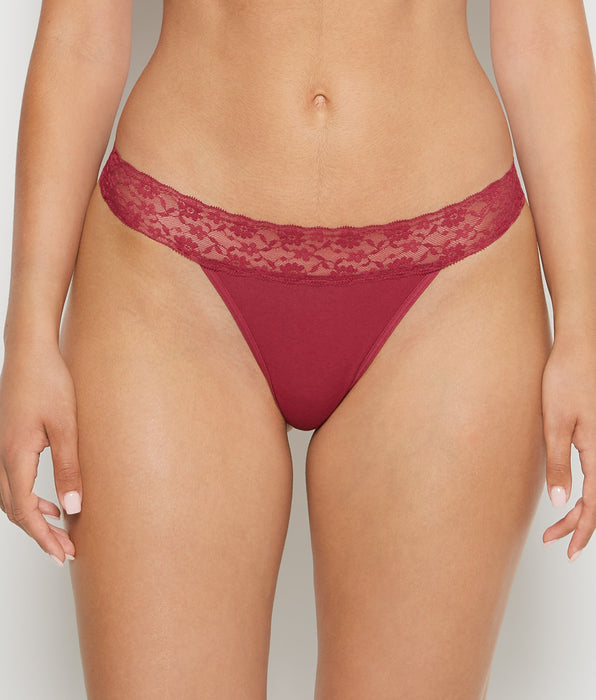 La Senza Culotte string avec bordure en dentelle en beaujolais