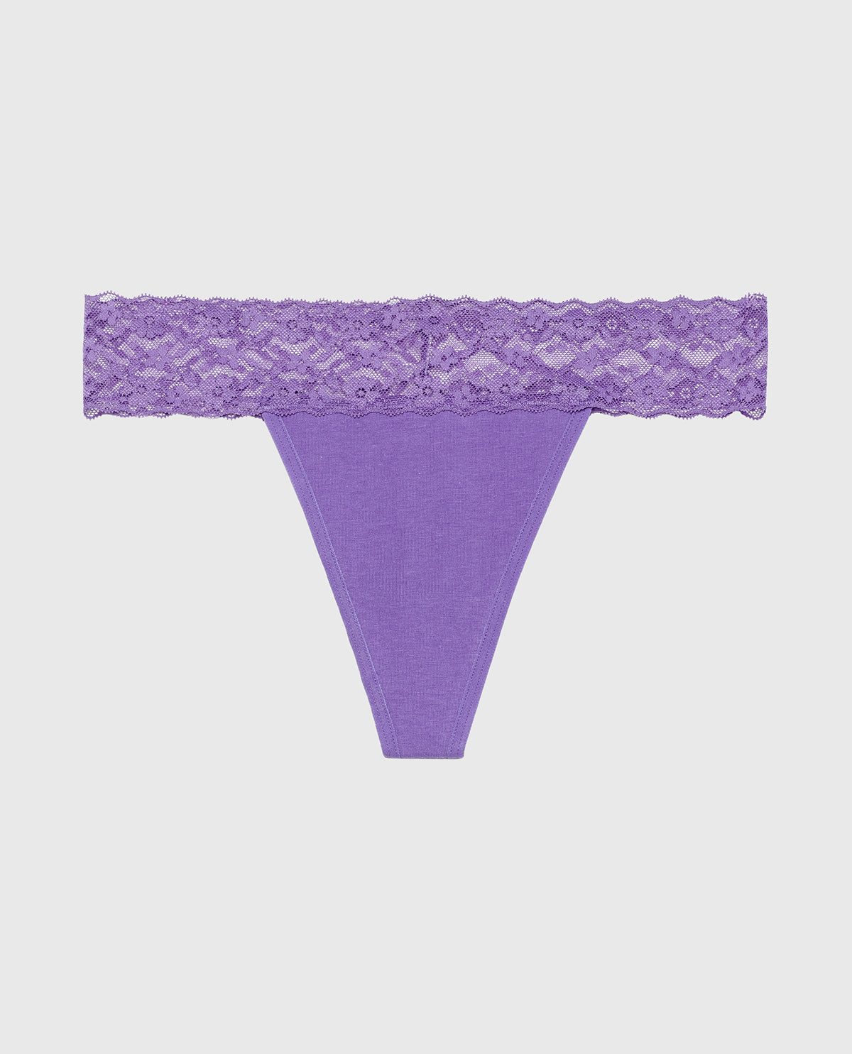 La Senza Culotte string avec bordure en dentelle dans une opulence violette