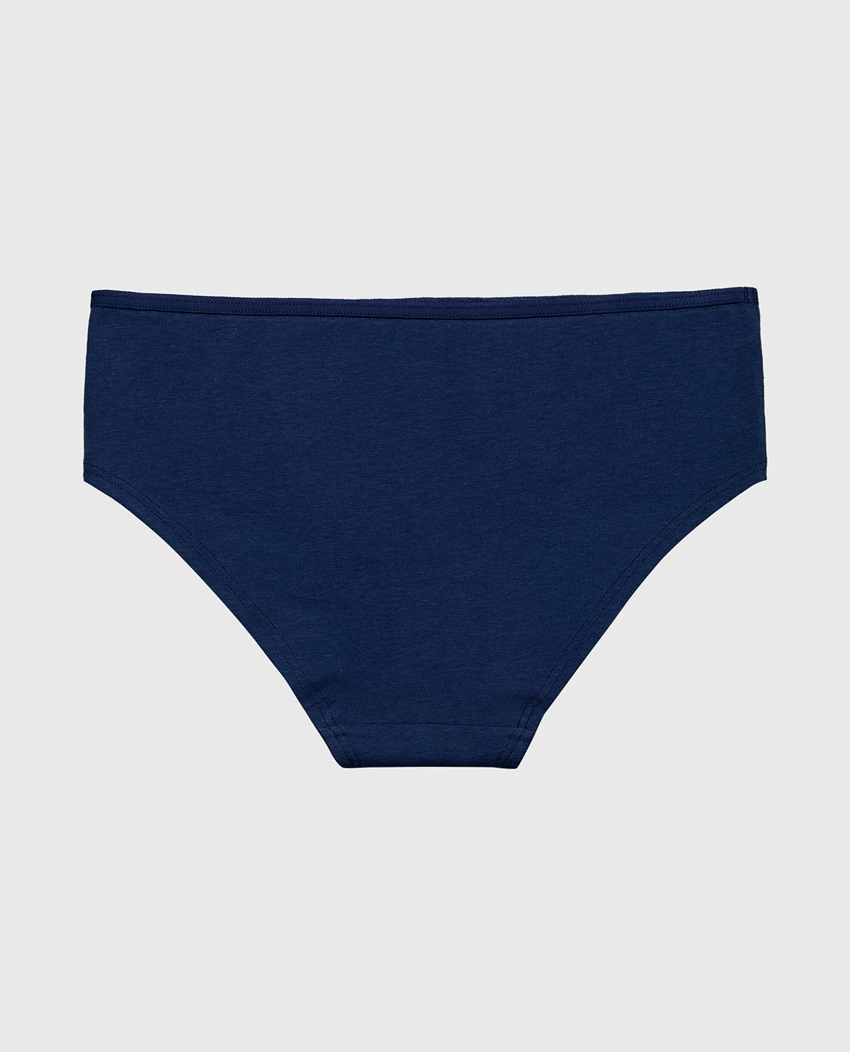 La Senza Culotte hipster dans la caverne océanique