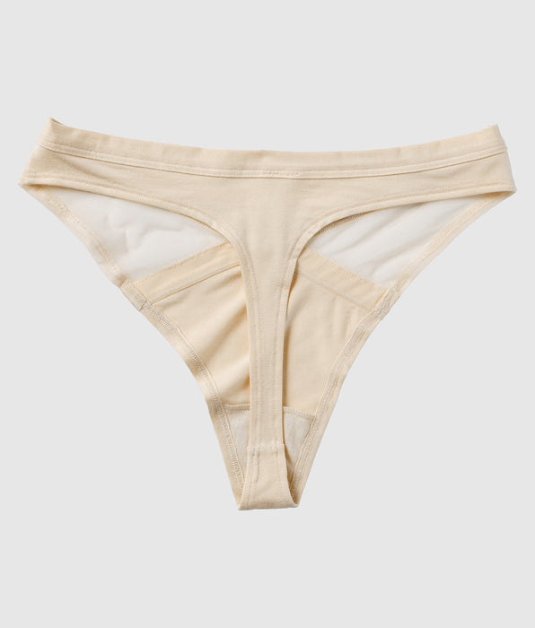 La Senza Culotte string échancrée couleur sable brésilien