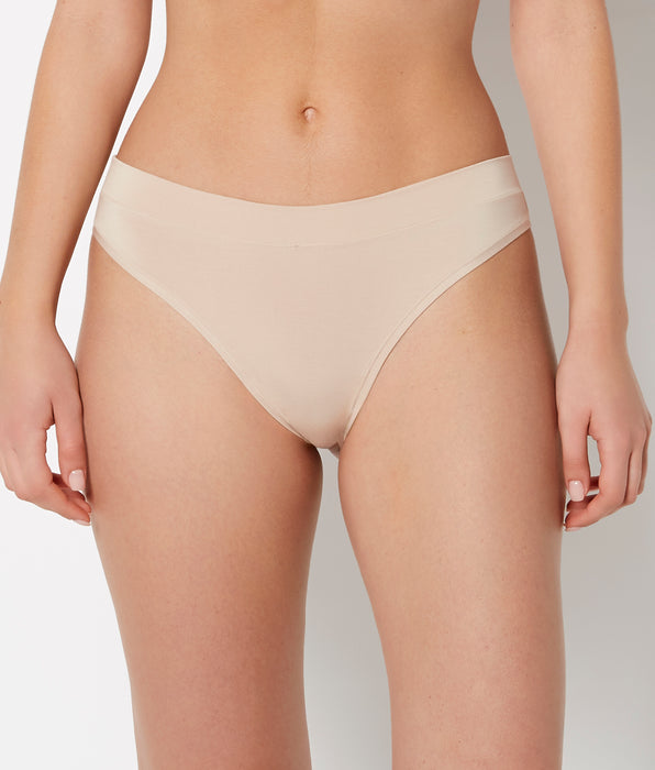 La Senza Smooth Comfort High Leg Thong Panty