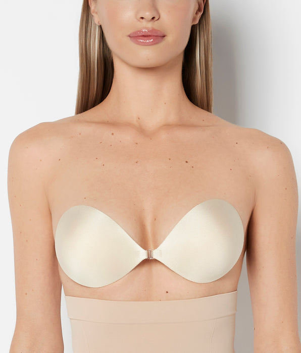 Lightly Lined Feather-Lite Backless Bra in Rosetan | La Senza Lightly Lined Feather-Lite Backless Bra in Rosetan | La Senza