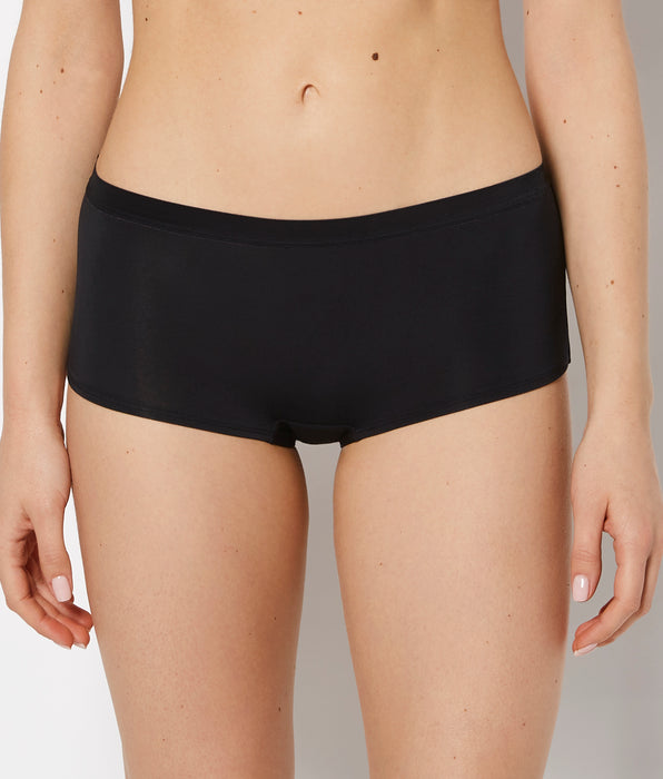 La Senza Boyshort Panty with Vanishing Trim in Tuxedo Black