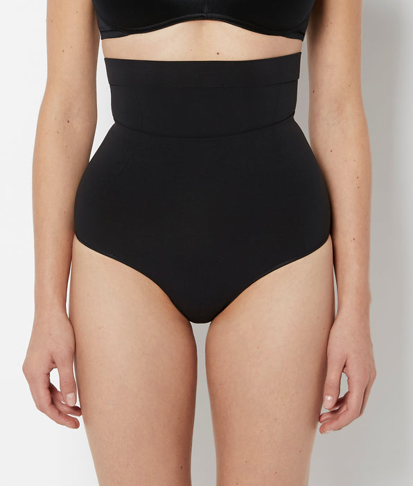 La Senza Sculpting High Rise Brief in Tuxedo Black