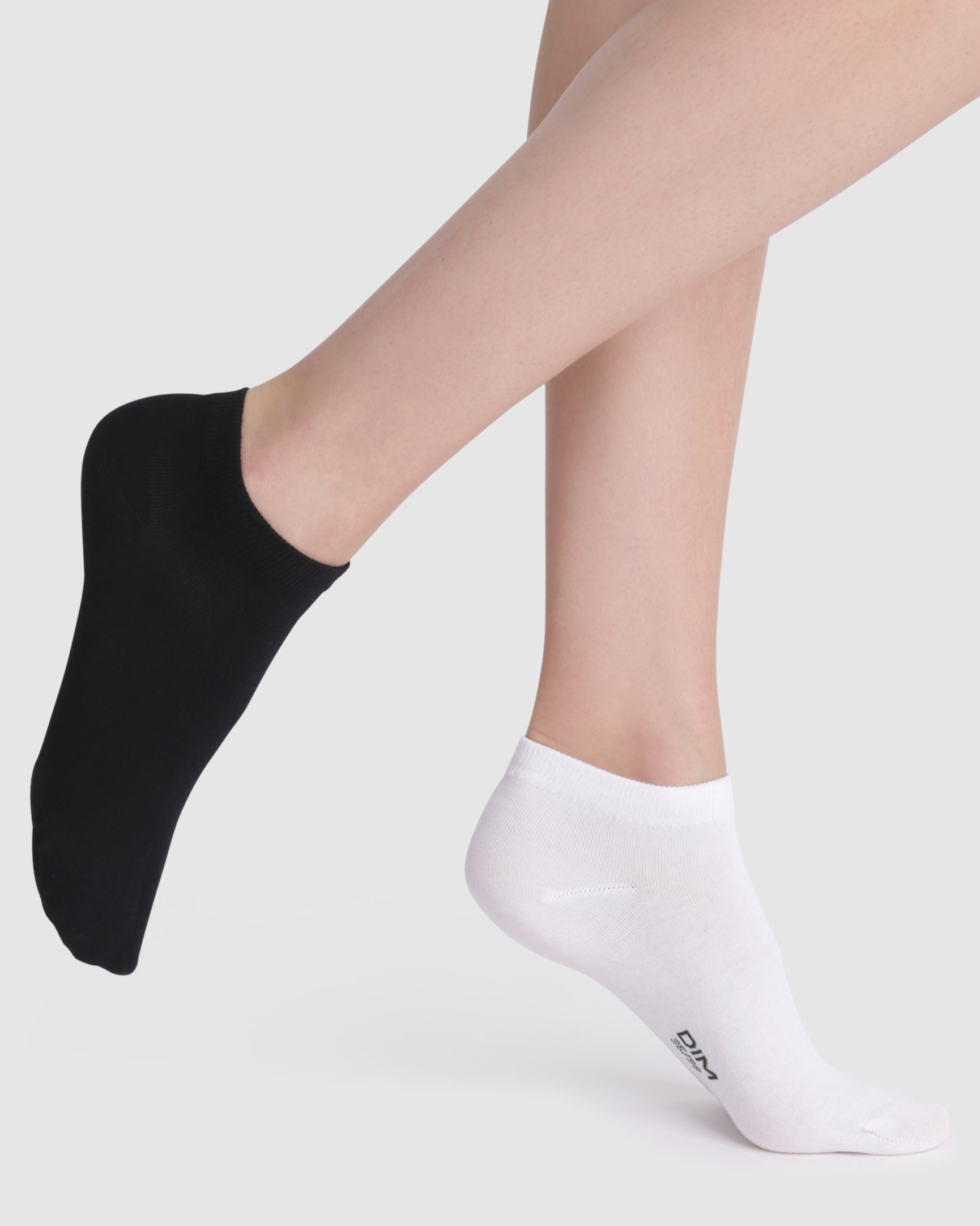 Pack of 2 Cotton Ankle Socks in Black and White