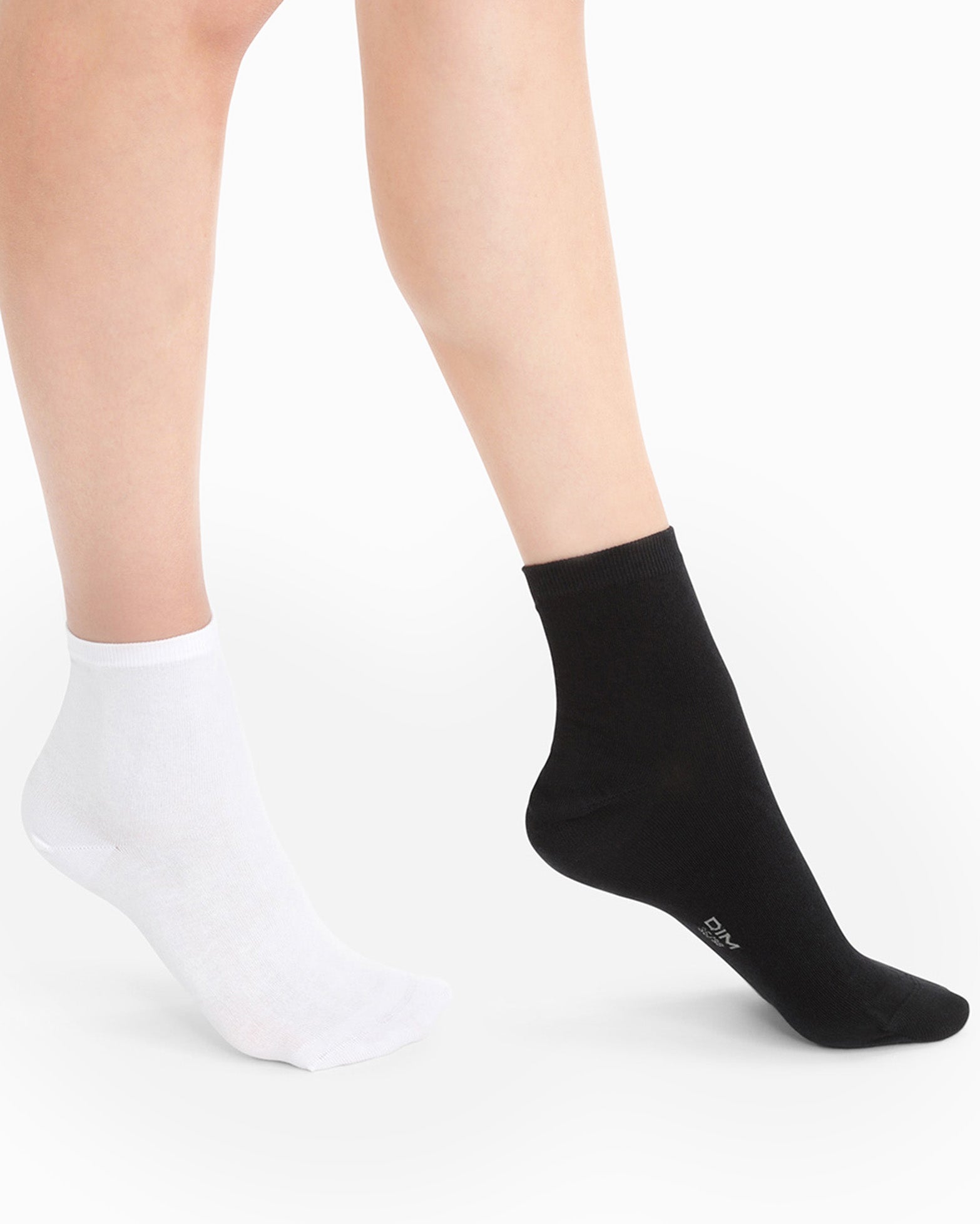 Pack of 2 Cotton Socks in Black and White