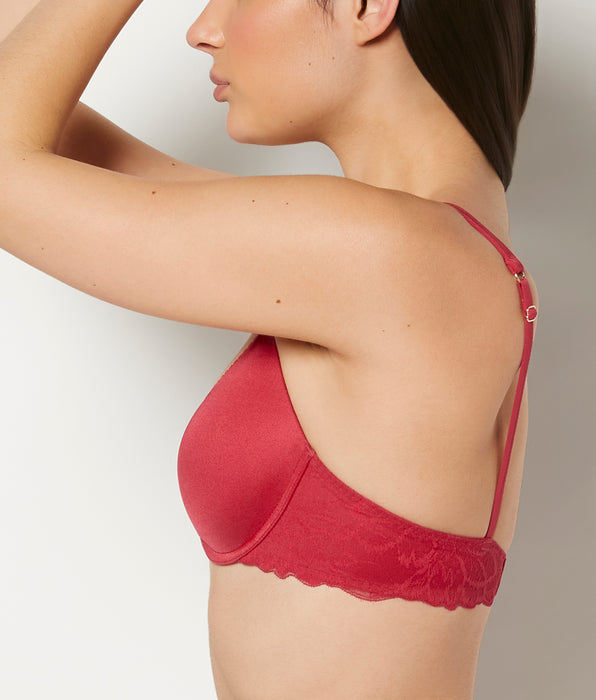 La Senza Lightly Lined Full Coverage Bra with Lush Lace Wing in Passion Red